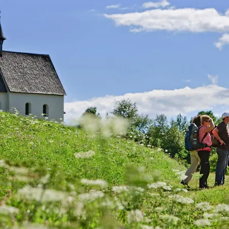 Aragon E112 By Interhome